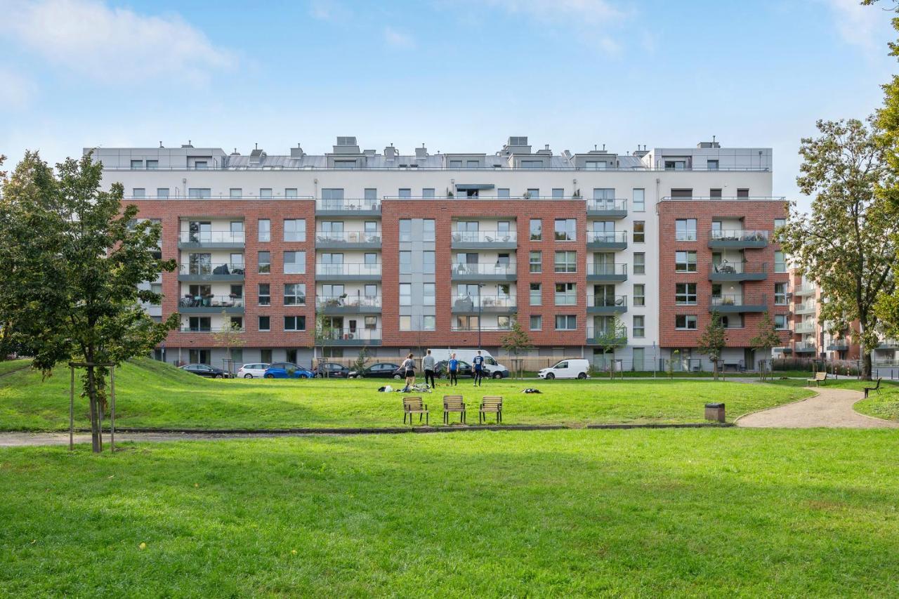 Angielska Grobla - City Center, Marina & Parking By Downtown Apartments Gdansk Exterior photo